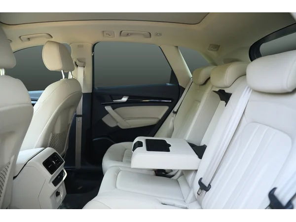 audi q5 q5-premium-plus-45-tfsi interior