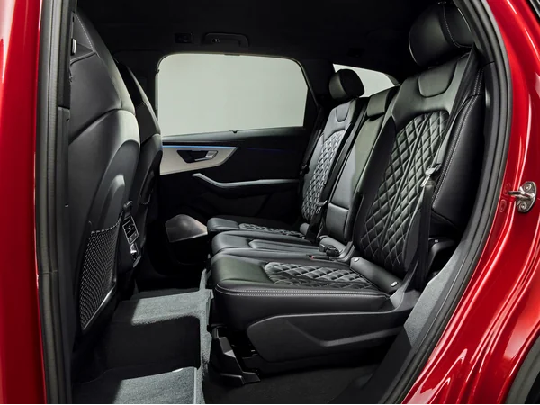 audi q7 q7-signature-edition interior