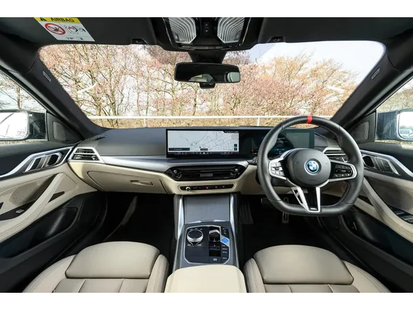 bmw i4 i4-edrive35-m-sport interior