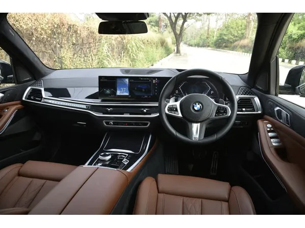bmw x7 x7-xdrive40d-m-sport-pro interior