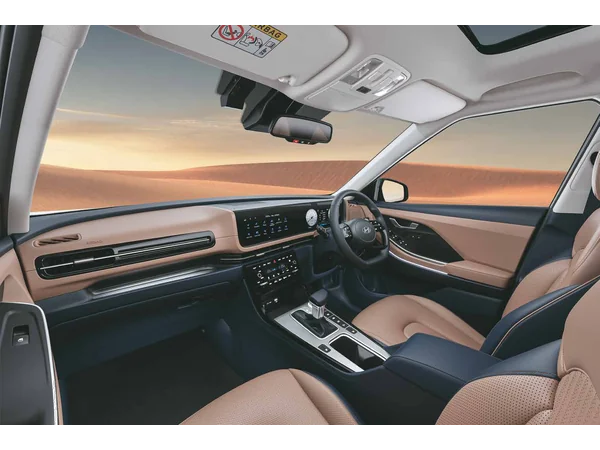 hyundai alcazar alcazar-signature-petrol-15l-turbo-automatic-dct-6-str-dual-tone interior