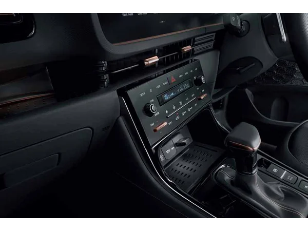 hyundai creta creta-sx-premium-petrol-15l-manual-dual-tone interior