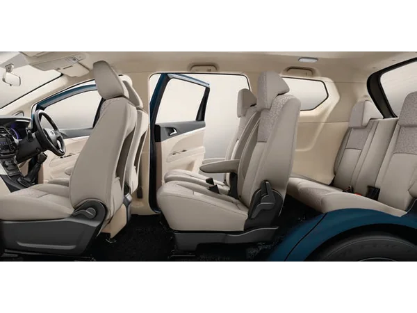 mahindra marazzo marazzo-m6-plus-8-str-2020 interior