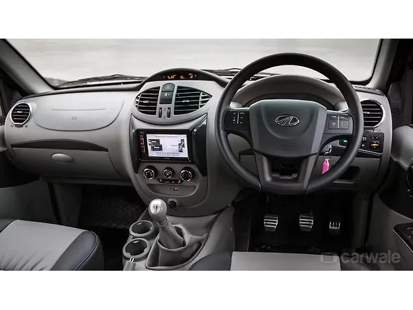 mahindra nuvosport nuvosport-n4-plus interior