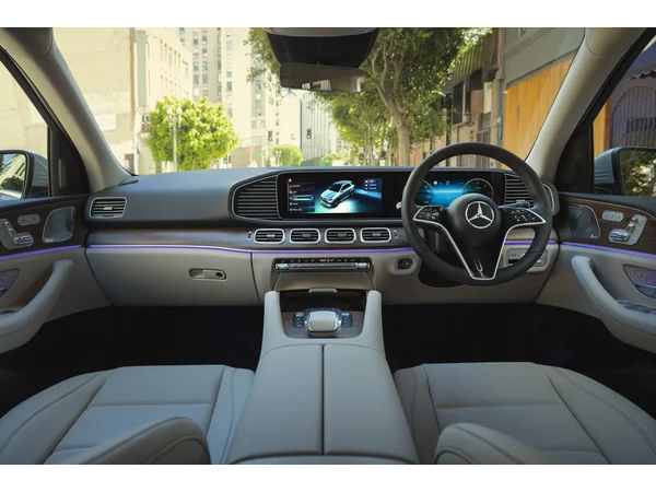 mercedes-benz gle gle-450-4matic-lwb-mild-hybridelectric-petrol-30l-turbo-automatic-night-edition interior