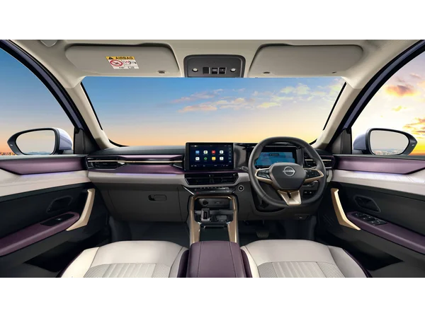 nissan tekton tekna-plus-t280-dct interior
