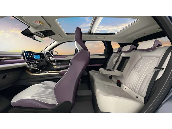 nissan tekton tekna-plus-t280-dct interior