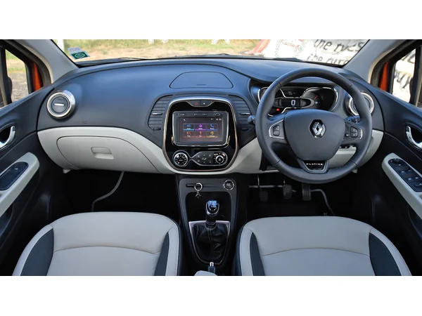 renault captur captur-rxe-petrol interior