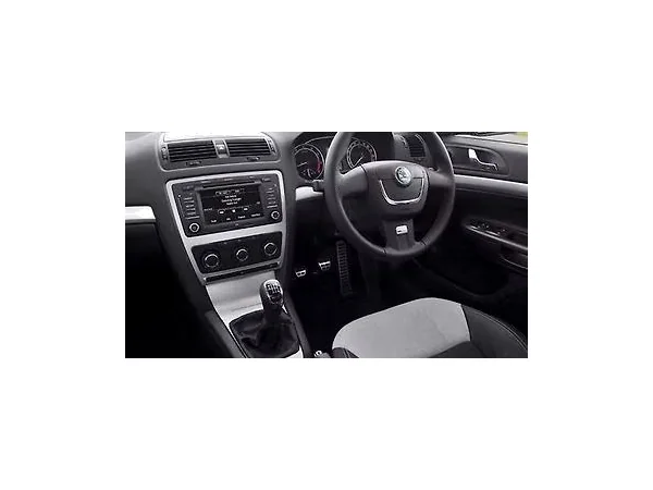 skoda laura laura-ambiente-19-tdi-mt interior
