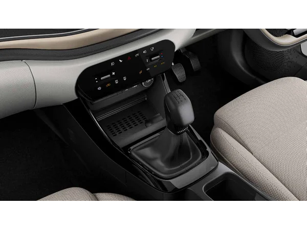 tata altroz altroz-accomplished-plus-s-petrol-12l-automatic-dct interior
