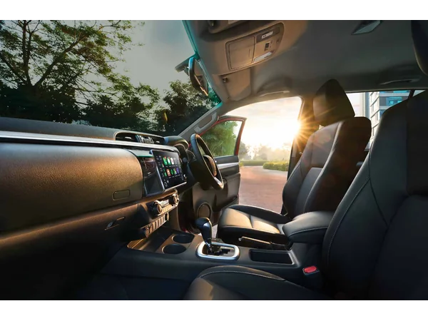 toyota hilux hilux-std-diesel-turbo-manual interior