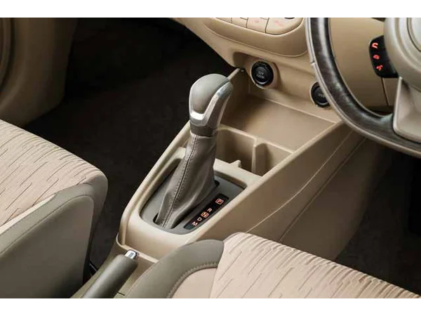 toyota rumion rumion-v-petrol-automatic interior