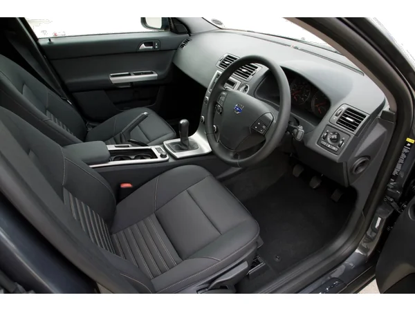 volvo s40 s40-petrol-sedan interior