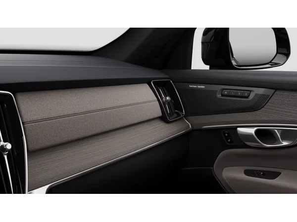 volvo xc90 xc90-b5-ultra interior